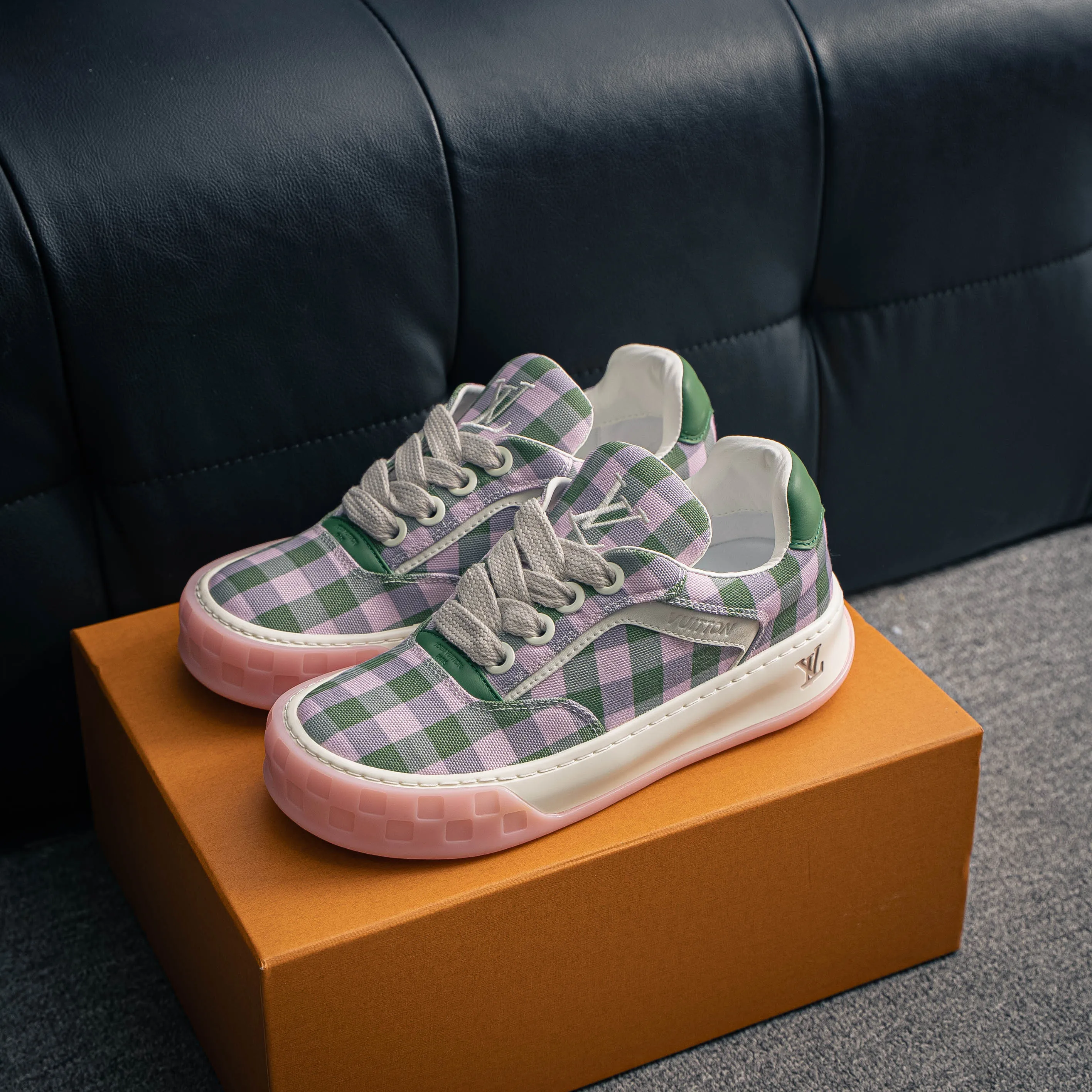 # Premium -- LOUIS VUITTON Tilted Series｜2026 LV Tilted Low Sneakers Series Low-Top Retro